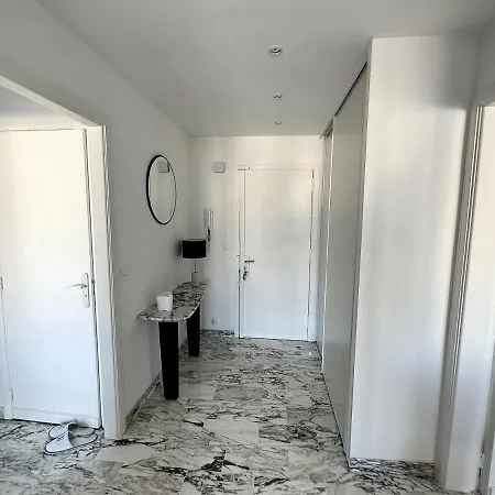 Suq3 - Tres Beau 2 Pieces Avec Terrasse 公寓 戛纳