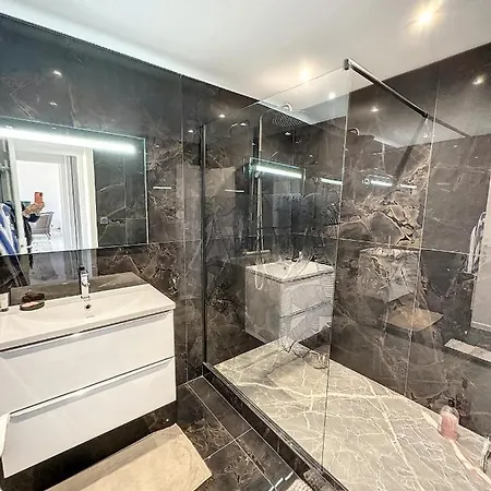 Suq3 - Tres Beau 2 Pieces Avec Terrasse 公寓